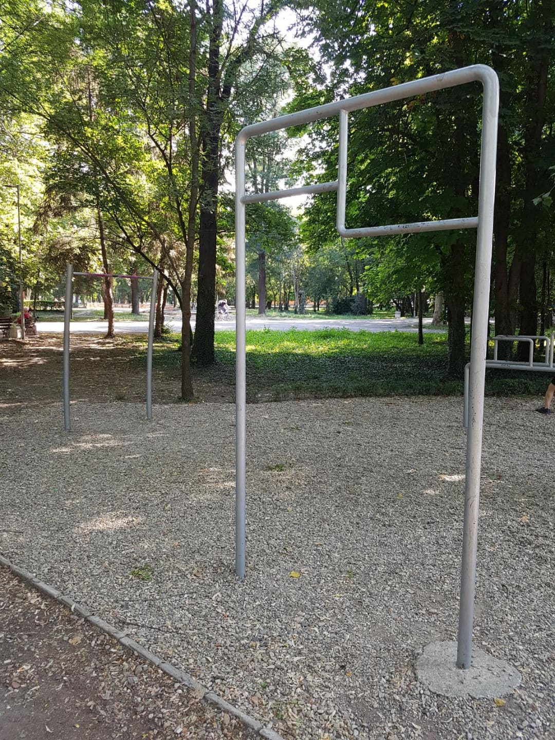 Parallele presso Outdoor Gym in ж.к. Златен рог, Ямбол #wp3273 – foto 2 di 3
