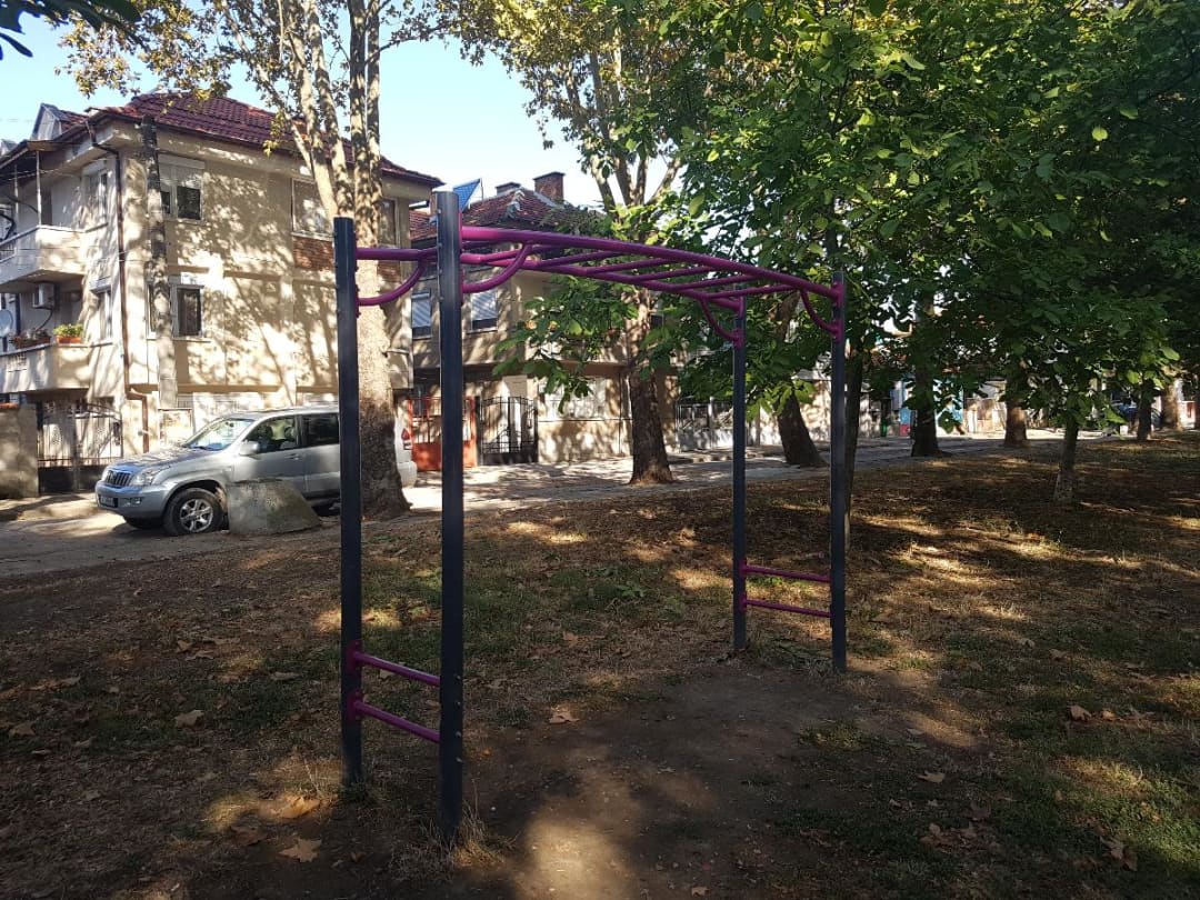 Barres parallèles à Calisthenics Park at Чумерна, Ямбол – photo 2 sur 3
