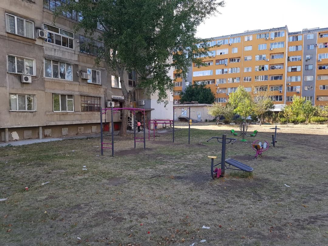 Barres parallèles à Outdoor Gym in ж.к.Хале, Ямбол #wp3279 – photo 2 sur 2