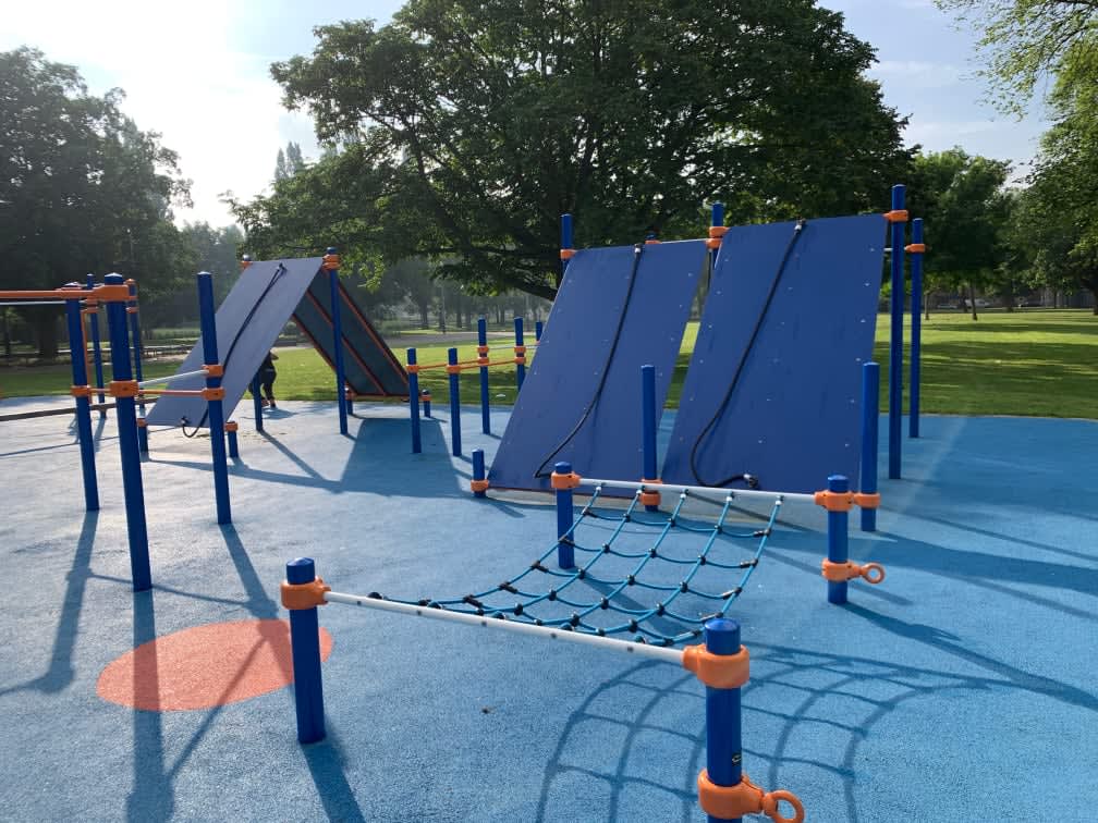 Sprossenwand bei Calisthenics Park at Wolbrantskerkweg, Amsterdam – Foto 4 von 9