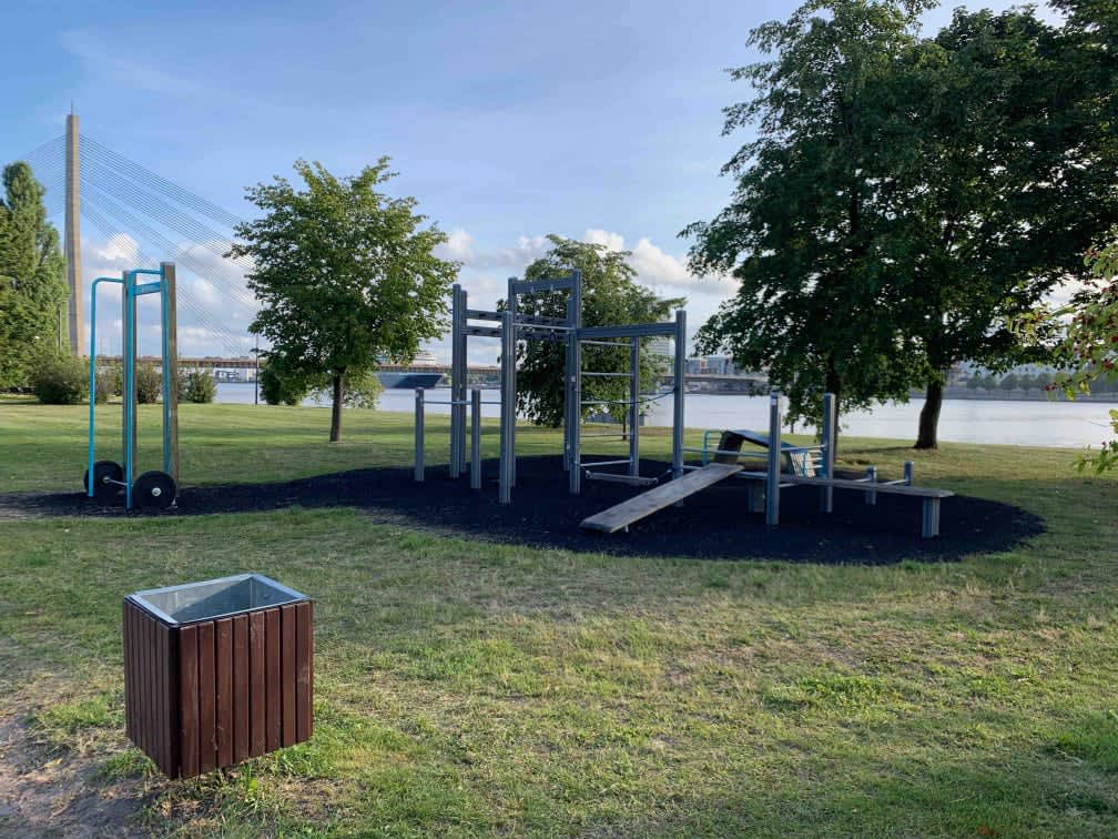 Barra de Dominadas en Calisthenics Park at Kuģu iela, Rīga – foto 1 de 1