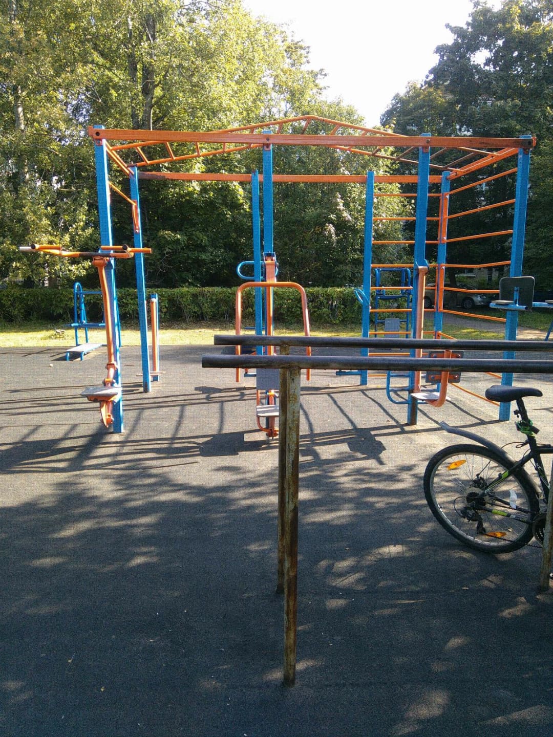 Pull Up Bar at Calisthenics Park at Комсомольская улица, Зеленогорск – photo 1 of 2