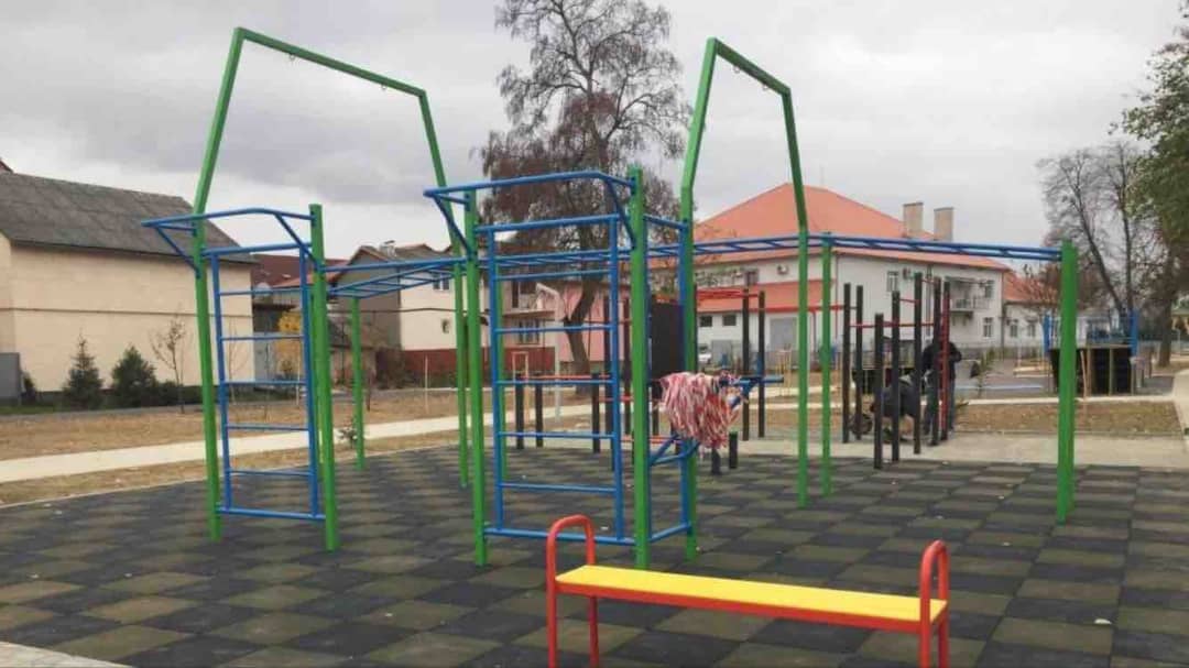 Pull Up Bar at Calisthenics Park at вулиця Рауля Валленберга, Мукачево – photo 1 of 1