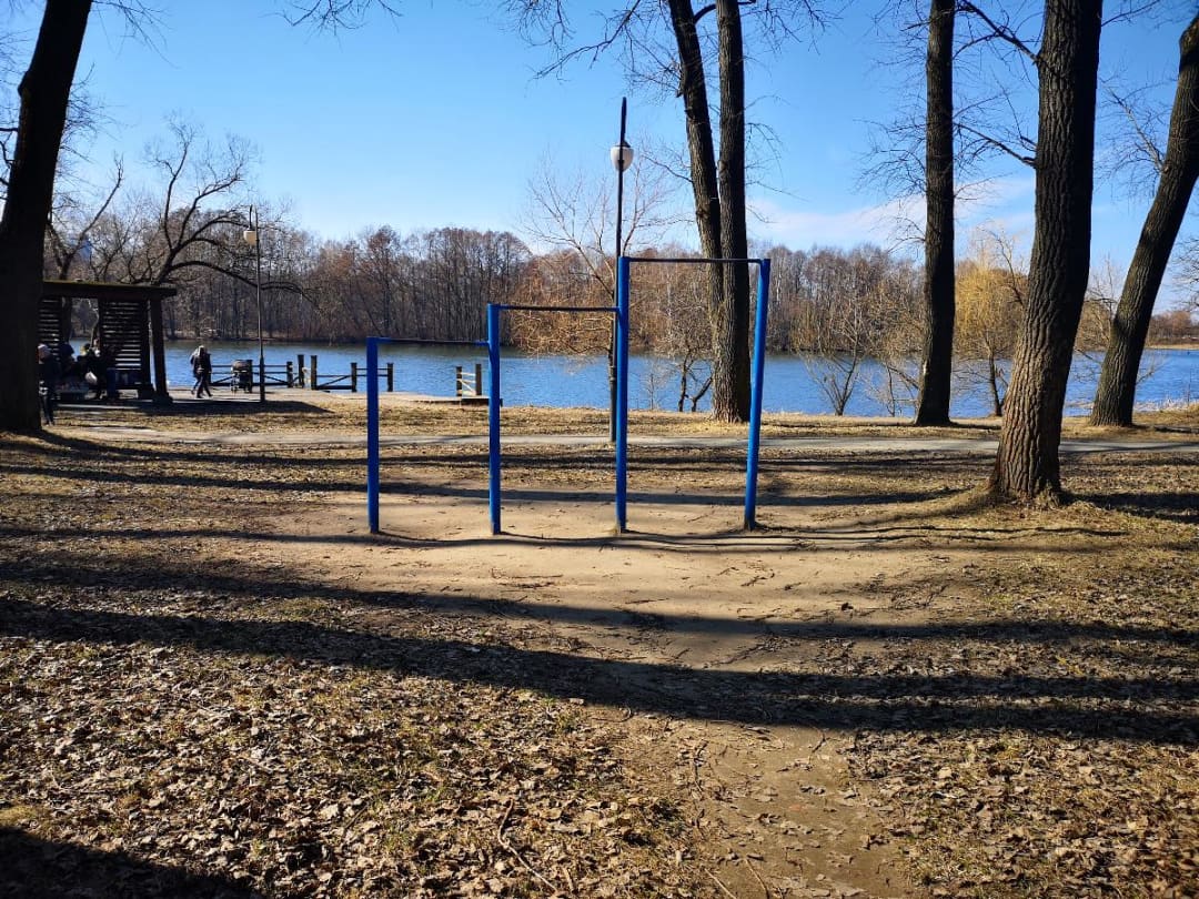 Pull Up Bar at Calisthenics Park at Арлоўская вуліца, Мінск – photo 2 of 2