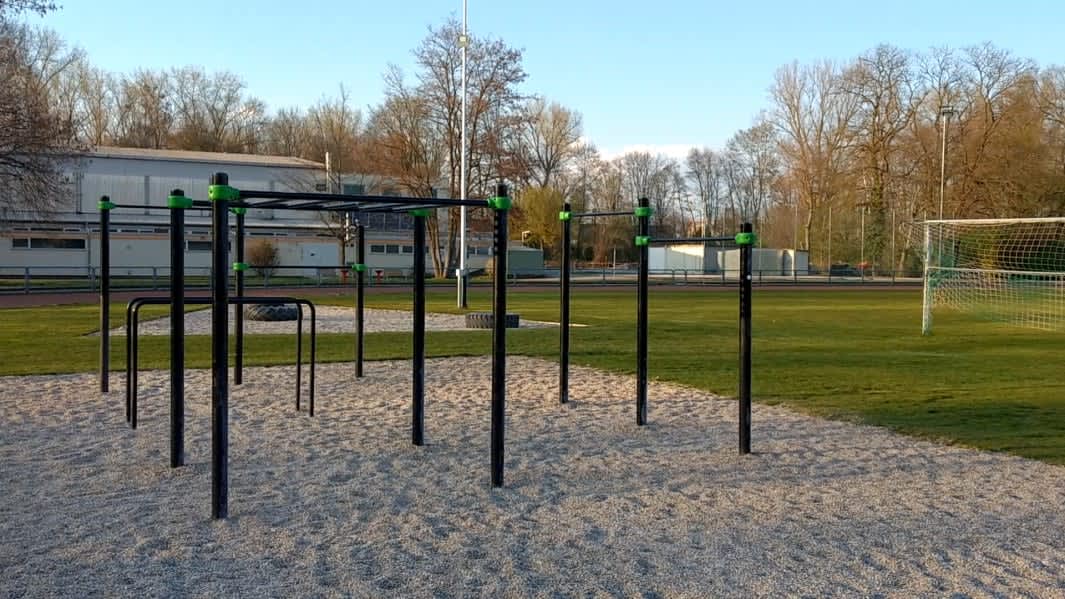 Pull Up Bar at Calisthenics Park at Edgar-Heller-Straße, Karlsruhe – photo 1 of 1
