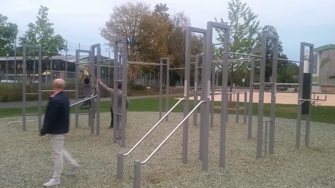 Barre de pompes à Calisthenics Park at Ilmtalradweg, Pfaffenhofen an der Ilm – photo 2 sur 5