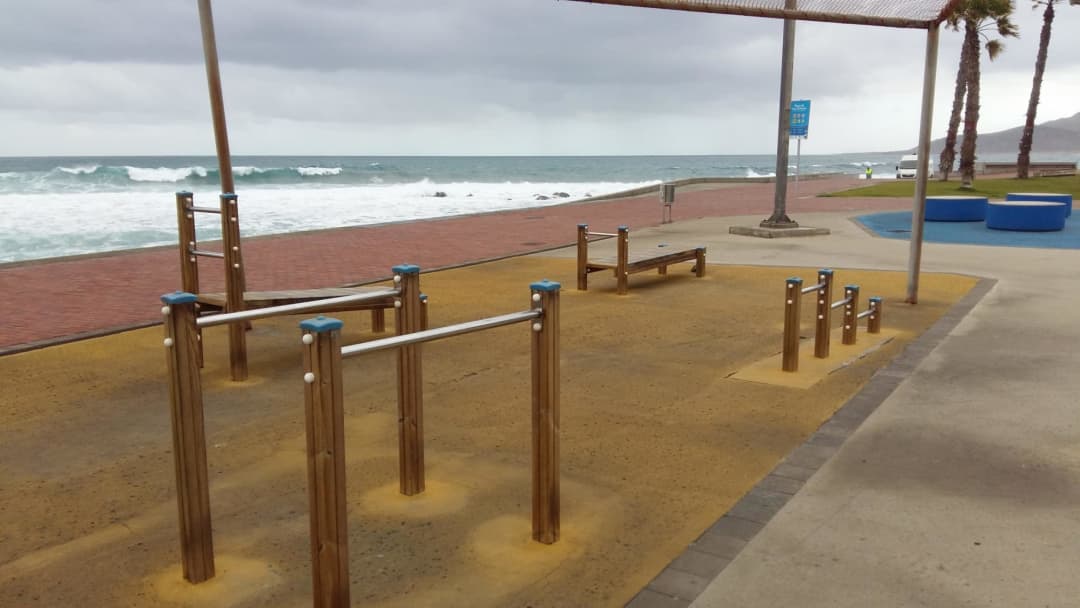 Spalliera presso Calisthenics Park at Parque Litoral El Rincón, Las Palmas de Gran Canaria – foto 4 di 7