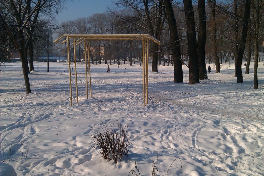 Parallel Gym Bars at Calisthenics Park at вуліца Гебелева, Мінск – photo 6 of 8