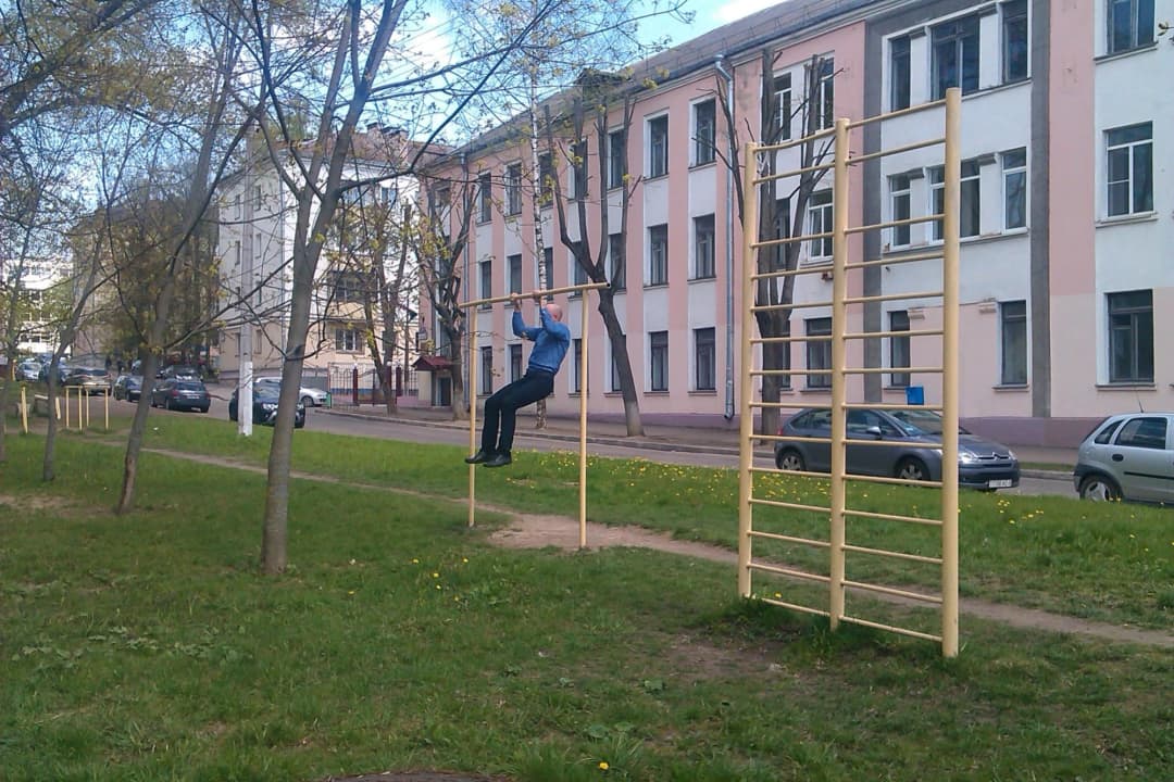 Abs Bench at Calisthenics Park at вуліца Гебелева, Мінск – photo 8 of 8