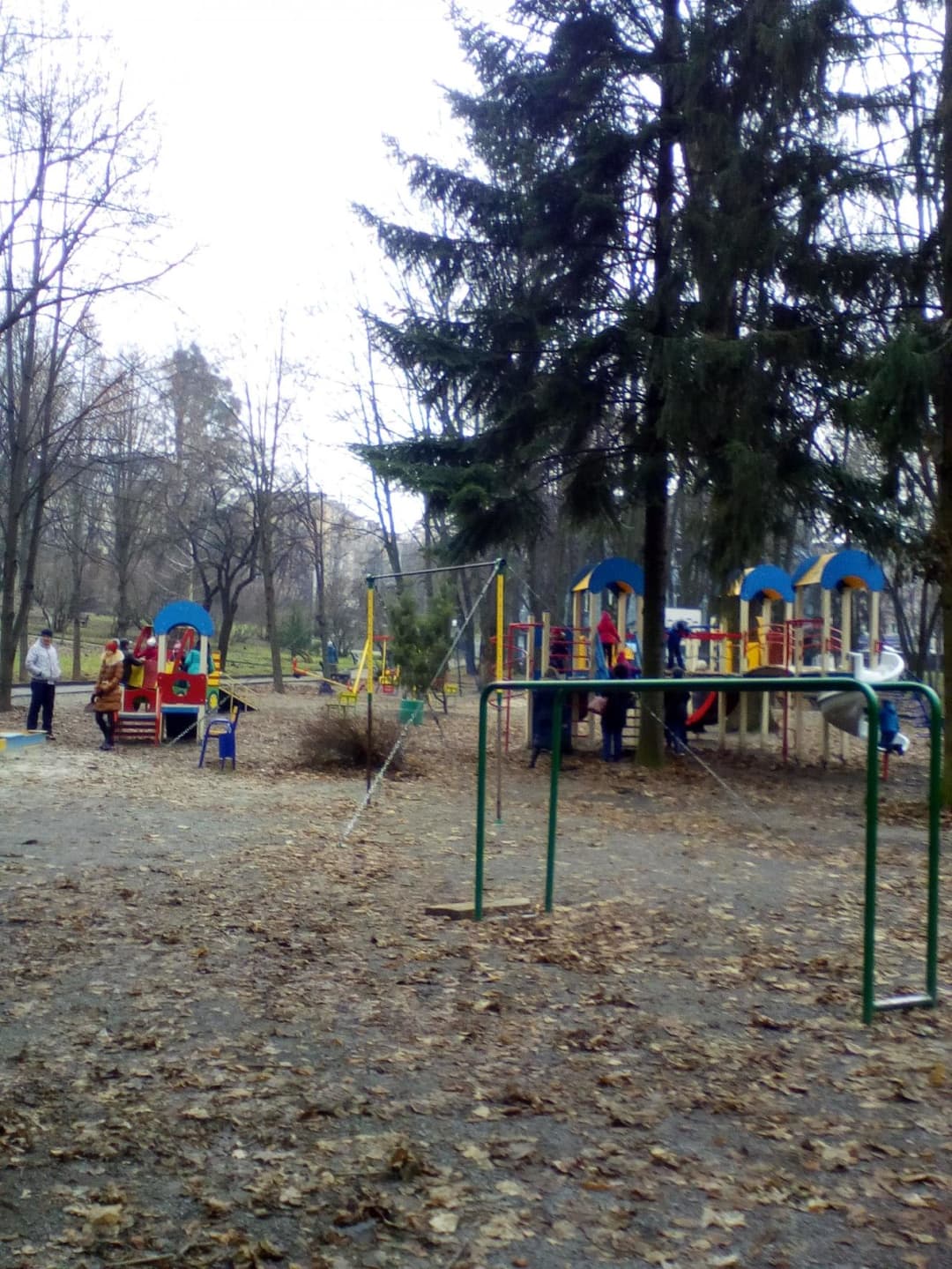 Pull Up Bar at Calisthenics Park at вулиця Степана Бандери, Рівне – photo 5 of 6