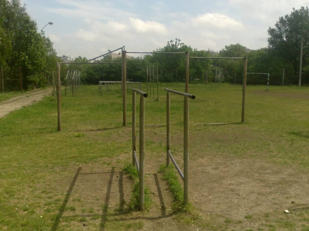 Parallel Gym Bars at Outdoor Gym in Raionul Șoldănești, Șestaci – photo 2 of 12