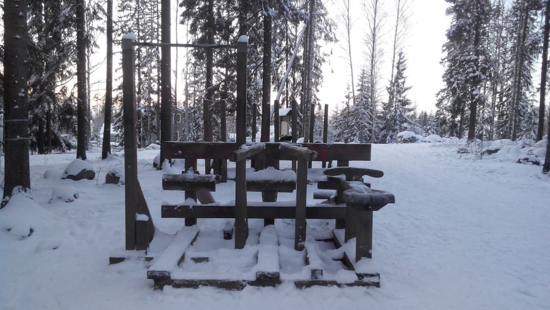 Pull Up Bar at Calisthenics Park at Leppäkorven kuntorata, Vantaa – photo 1 of 5