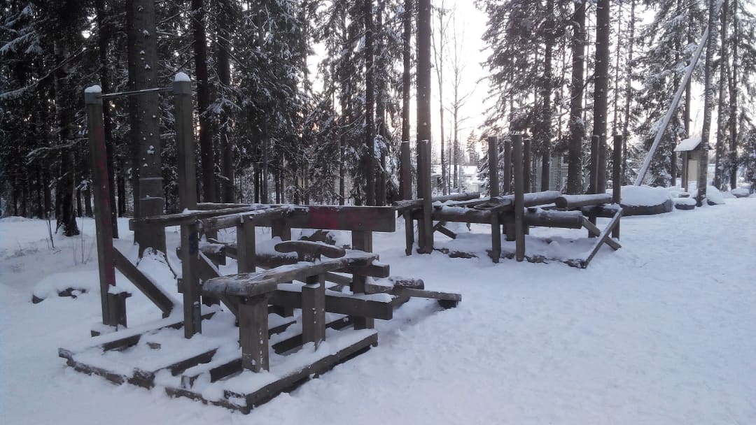 Parallel Gym Bars at Calisthenics Park at Leppäkorven kuntorata, Vantaa – photo 2 of 5