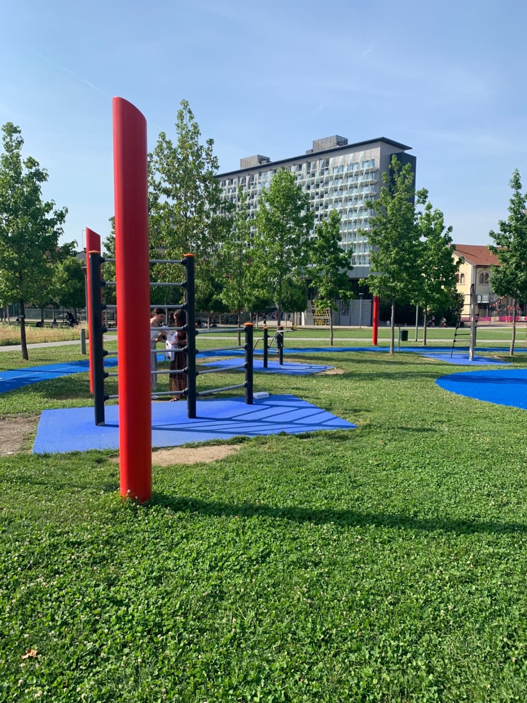 Sbarra per trazioni presso Calisthenics Park at Fitness Area, Milano – foto 1 di 4