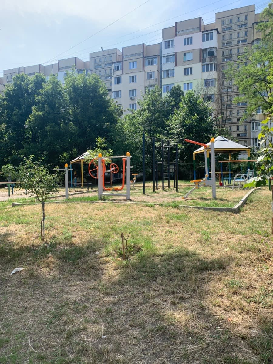 Pull Up Bar at Calisthenics Park at Strada Valea Crucii, Chișinău – photo 1 of 1