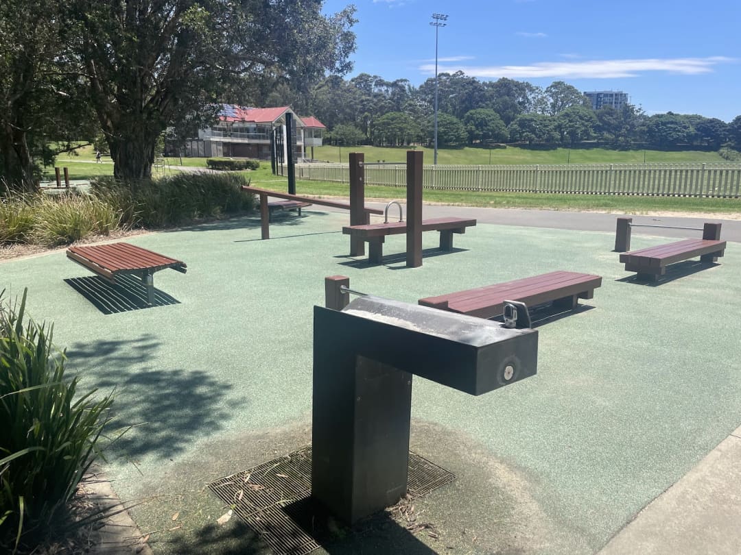 Barre de traction à Calisthenics Park at Euston Road, Sydney – photo 6 sur 6