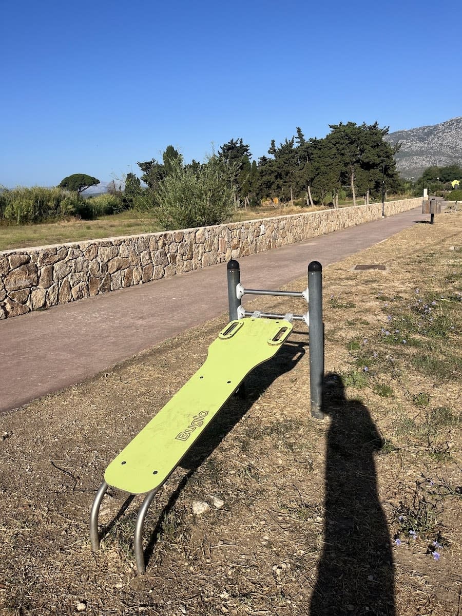 Abs Bench at Calisthenics Park at Via del Mare, Orosei – photo 2 of 4