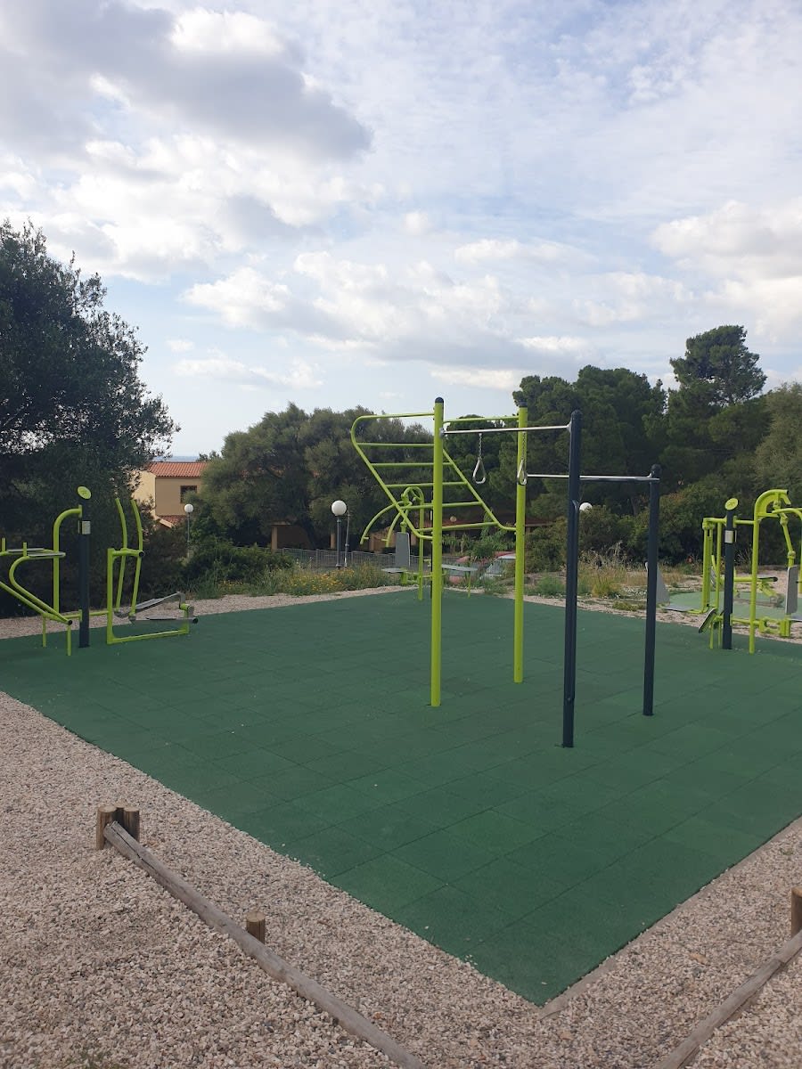 Pull Up Bar at Calisthenics Park at Via La Favorita, Cala Gonone – photo 1 of 5