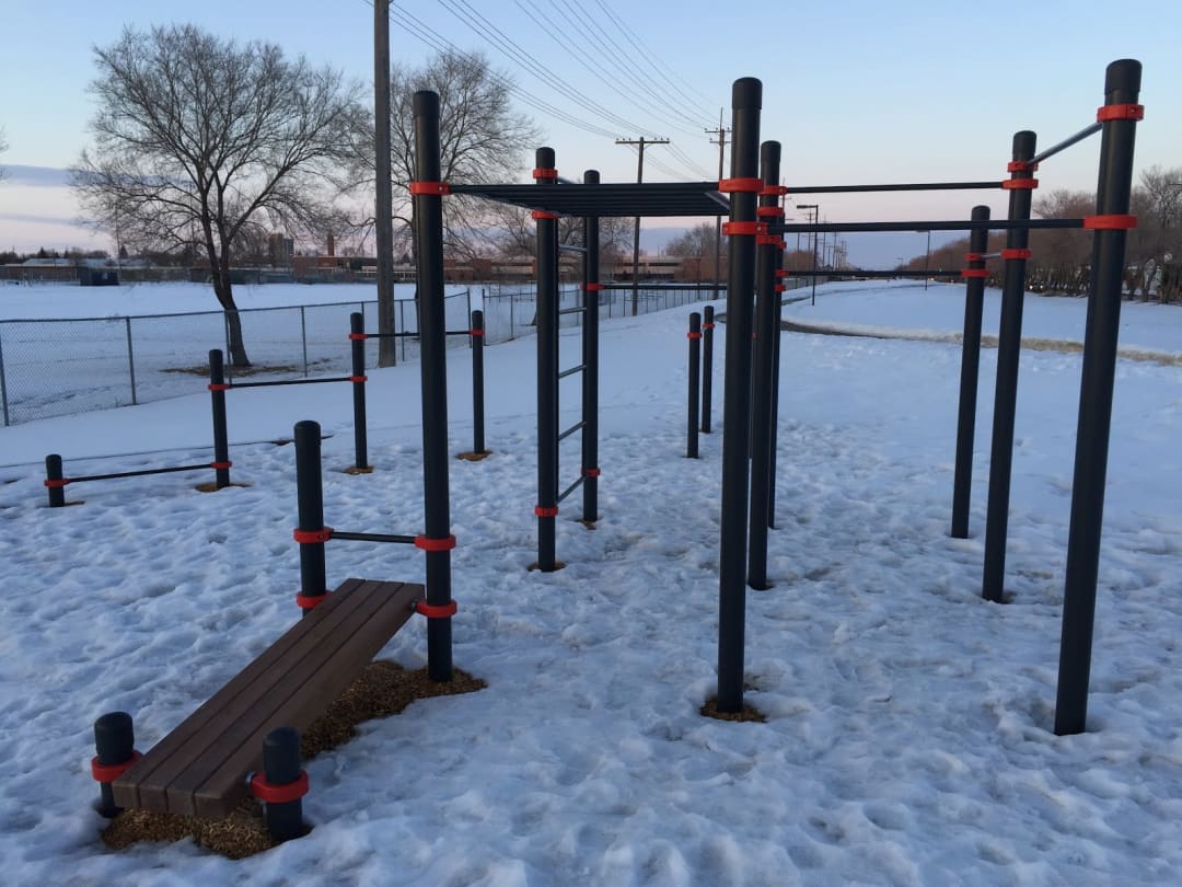 Parallel Gym Bars at Calisthenics Park at Northeast Pioneers Greenway, Winnipeg – photo 2 of 4