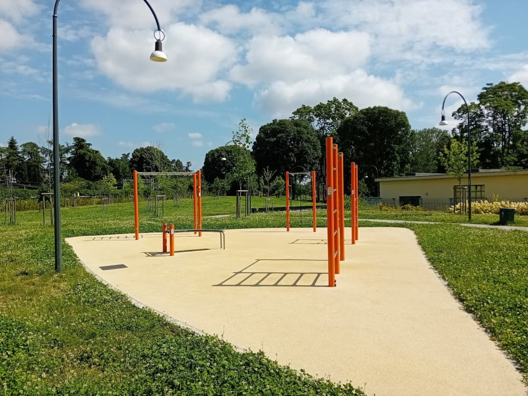 Spalliera presso Calisthenics Park at Via Ernesto Teodoro Moneta, Milano – foto 3 di 5