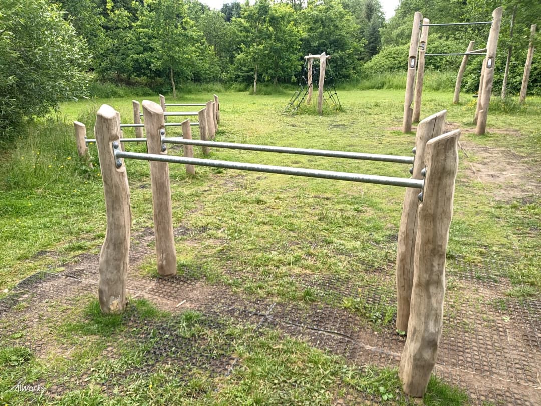 Balance Beam at Calisthenics Park at Ballinacurra Gardens, Limerick – photo 7 of 10