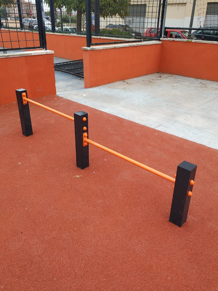 Barras de Mono en Calisthenics Park at Carrer d'Alcalà de Xivert, València – foto 4 de 8