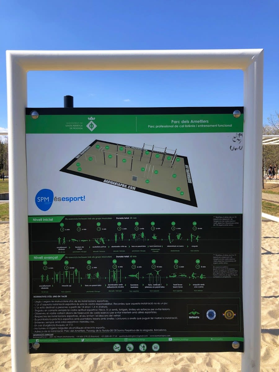 Barras Paralelas en Calisthenics Park at Passeig de la Florida, Santa Perpètua de Mogoda – foto 2 de 7