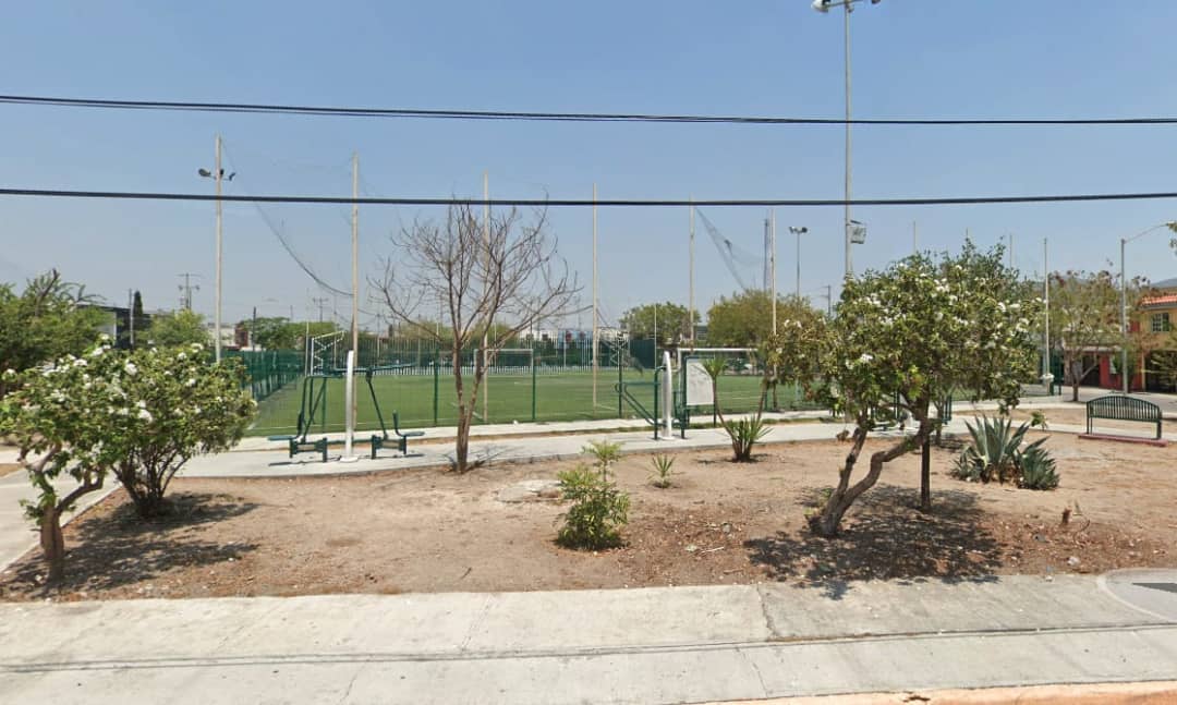 Cross Country Skier at Calisthenics Park at Calle Parque Ayotoca, Monterrey #wp3960 – photo 2 of 2
