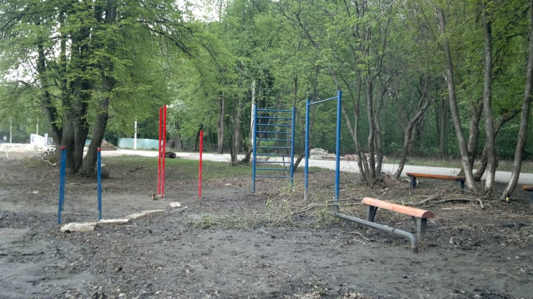 Parallel Gym Bars at Calisthenics Park at Окское шоссе, городской округ Рязань – photo 2 of 3