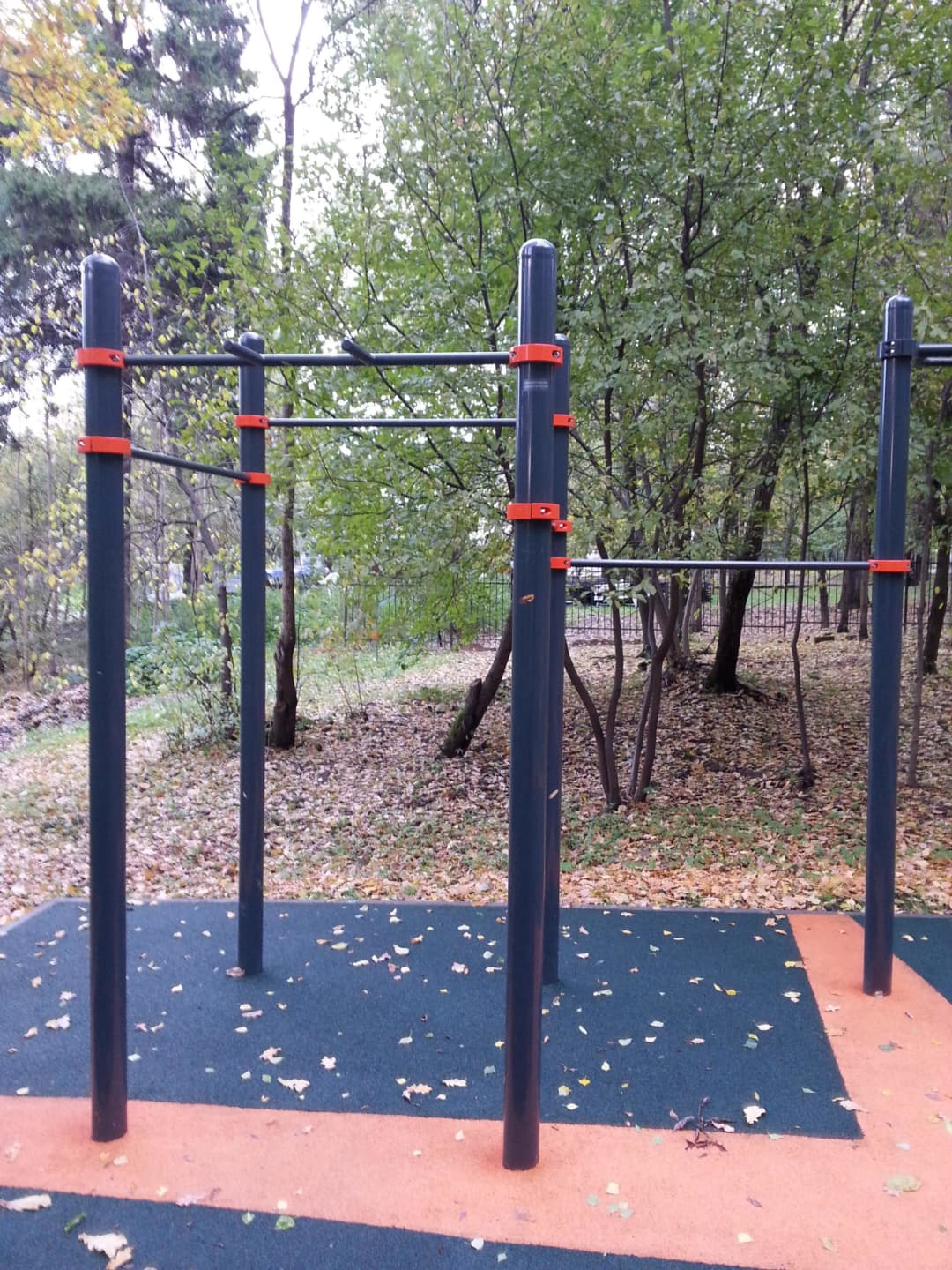 Abs Bench at Calisthenics Park at Череповецкая улица, Москва – photo 6 of 9