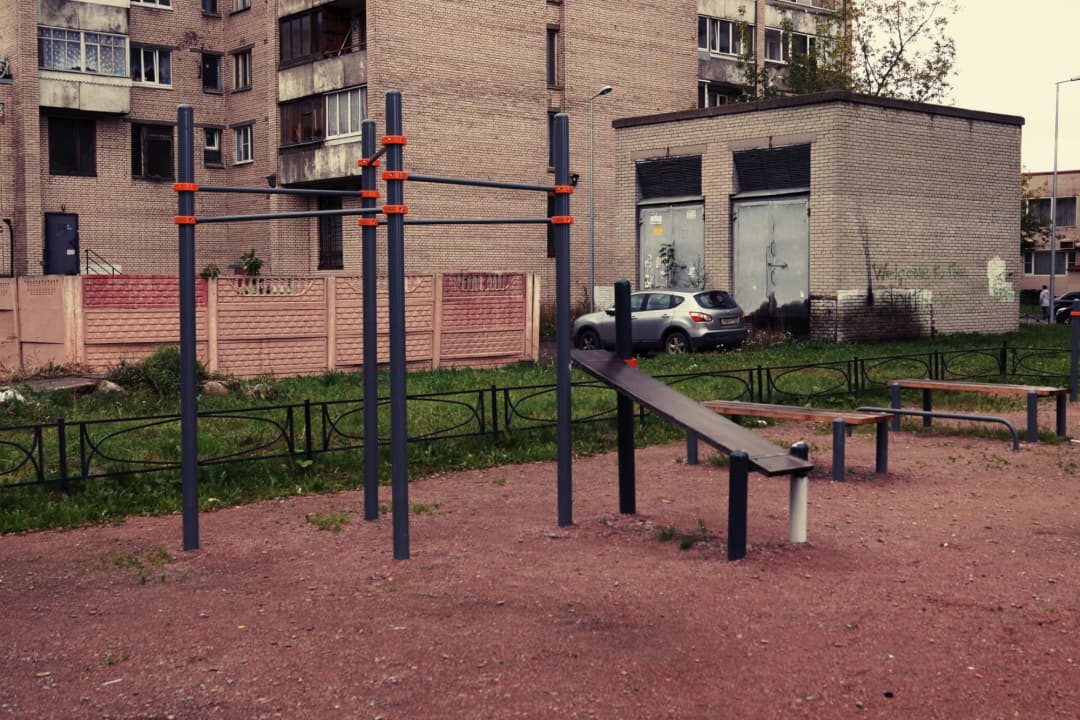 Wall Bars at Calisthenics Park at проспект Маршала Жукова, Санкт-Петербург – photo 4 of 5