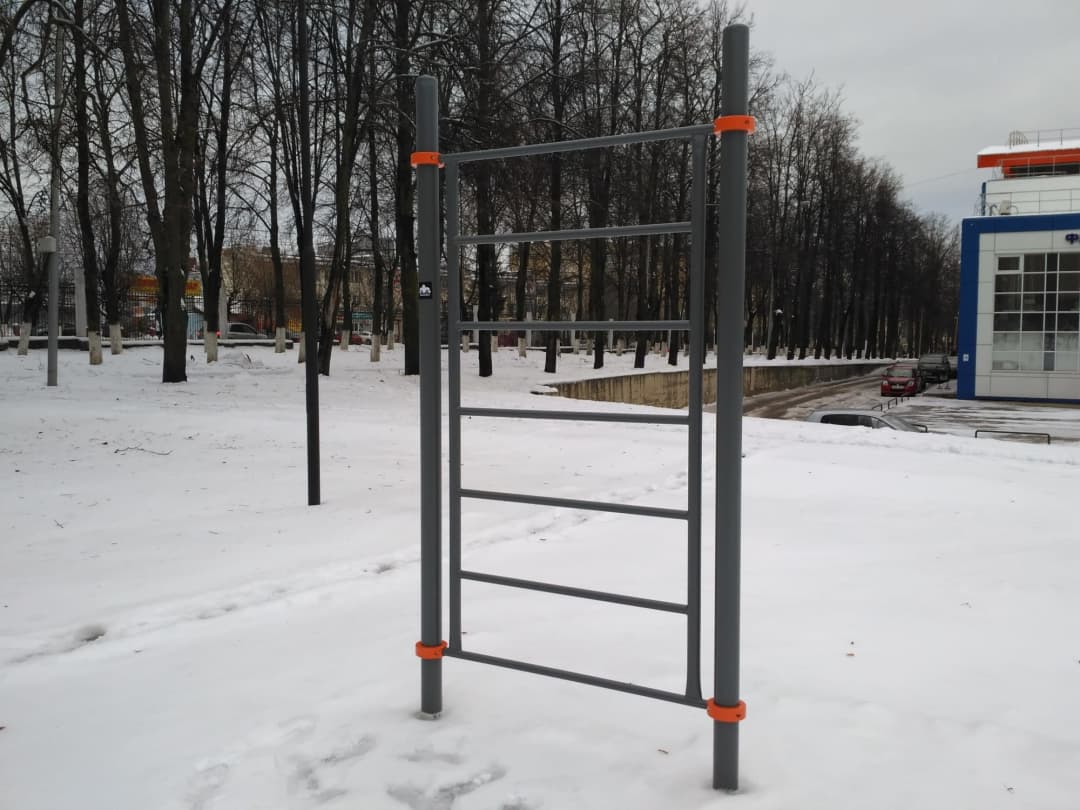 Barras de Mono en Calisthenics Park at улица Мира, Владимир – foto 3 de 8