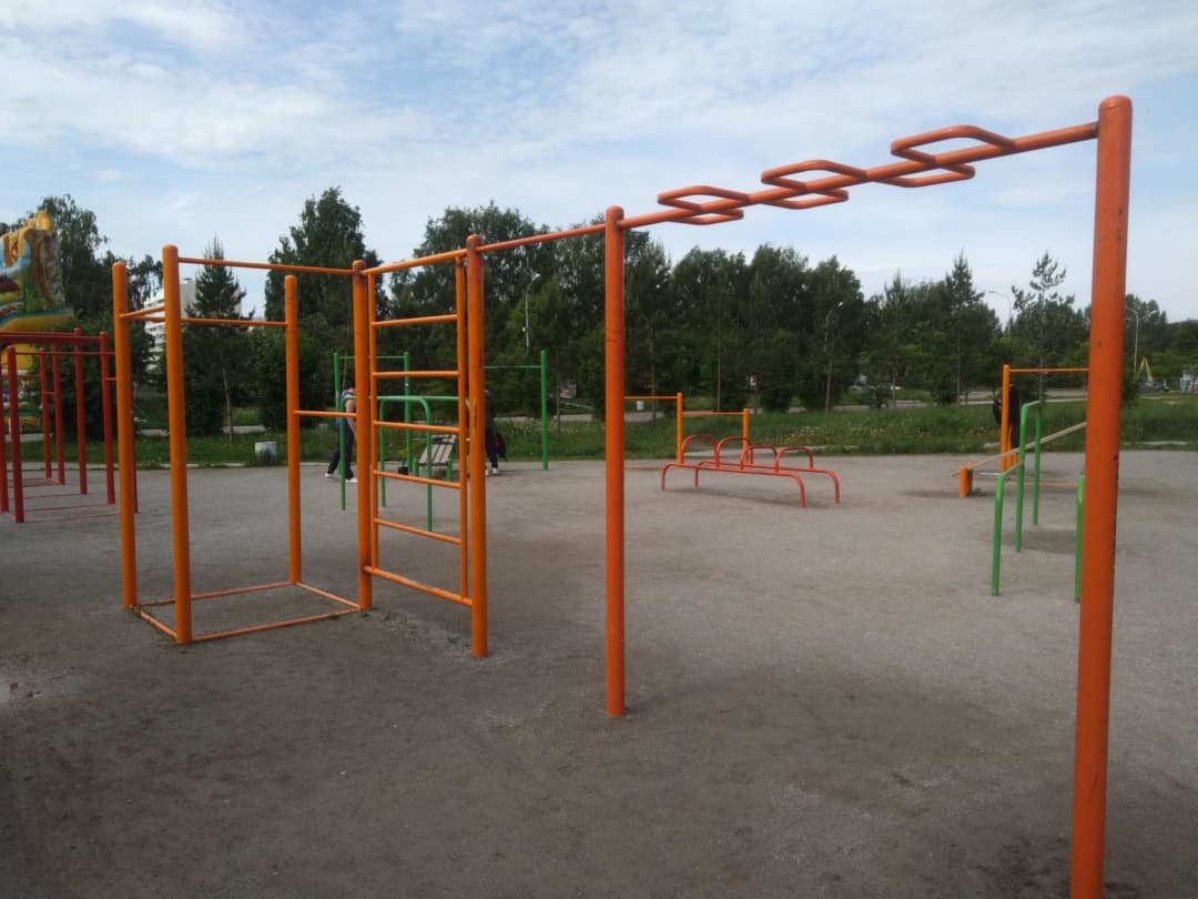 Barra de Flexiones en Outdoor Gym in Затулинский жилмассив, городской округ Новосибирск – foto 2 de 5