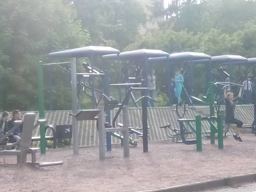 Monkey Bars at Calisthenics Park at Онежская набережная, Петрозаводск – photo 2 of 3