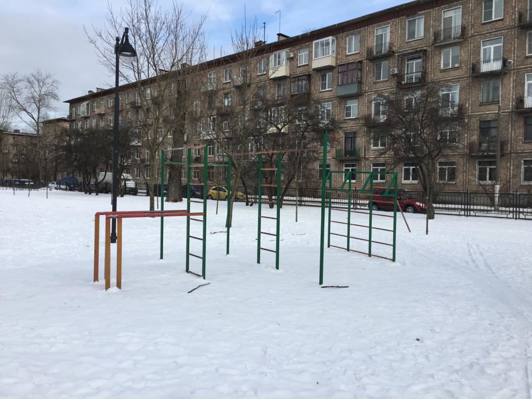 Pull Up Bar at Calisthenics Park at улица Пинегина, Санкт-Петербург – photo 1 of 1