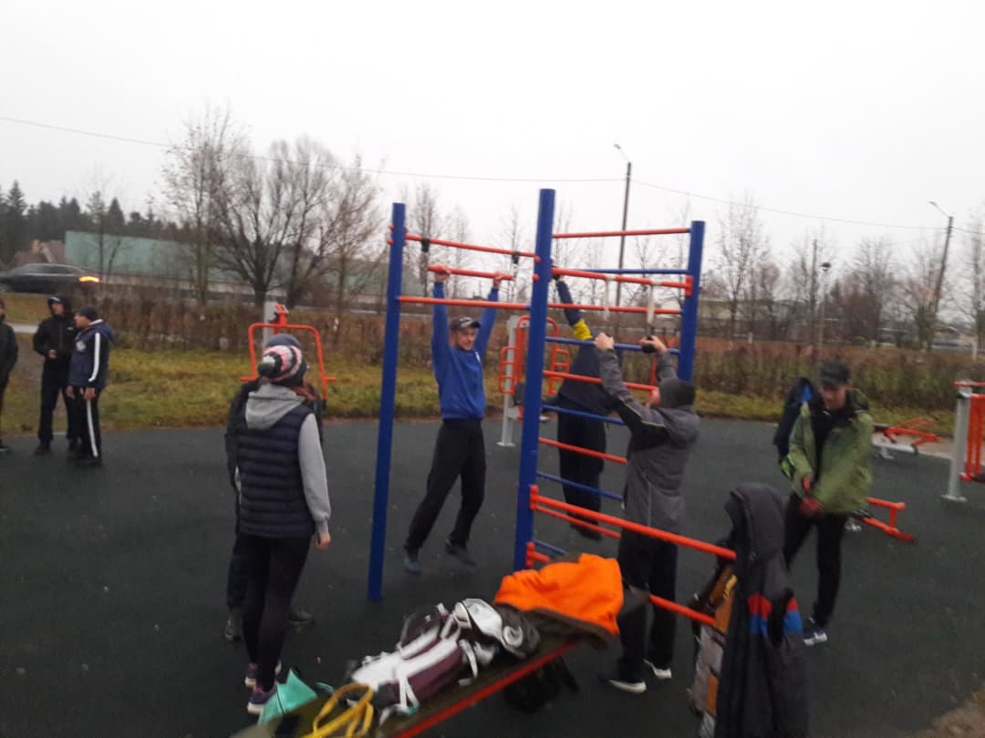 Pull Up Bar at Calisthenics Park at Автодорожная улица, Удомля – photo 1 of 2