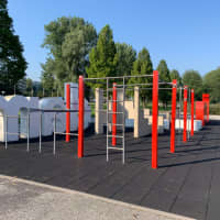 Calisthenics Park at Cornelis Lelylaan, Amsterdam - thumbnail 2