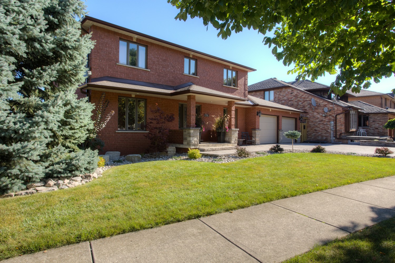 DeVries Landscaping and Maintenance Inc. Grimsby & Stoney Creek