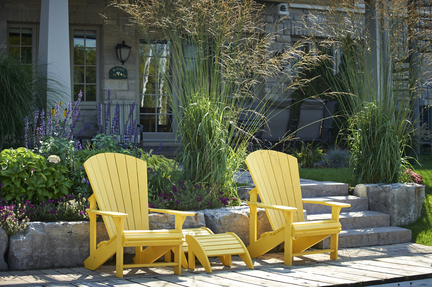 DeVries Landscaping and Maintenance Inc. Grimsby & Stoney Creek