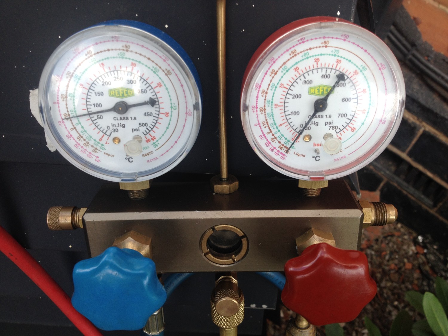 Air Conditioning System Repair and Maintenance. Paskins Air