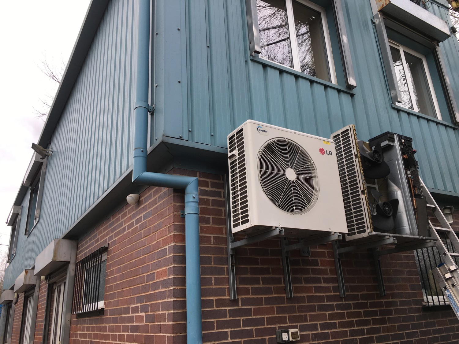 Photo Gallery Paskins Air Conditioning Wolverhampton, Dudley, West