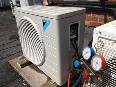 Daikin Air Conditioning New Roof Unit Installation