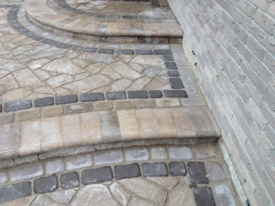 Front entrances are brought to life by using the right mix of products from Techo-bloc