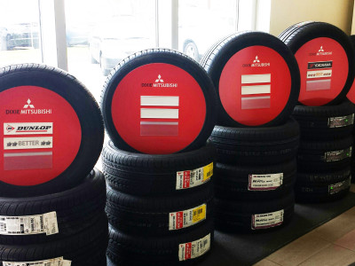 Tire insert signs, Mississauga, Ontario