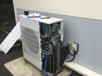 Mitsubishi air conditioning maintenance Stoke on Trent Staffordshire