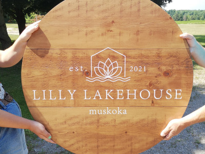 Personalized round wood sign. Laser engraved, paint filled logo. Rustic round wood sign. Hamilton, ON.