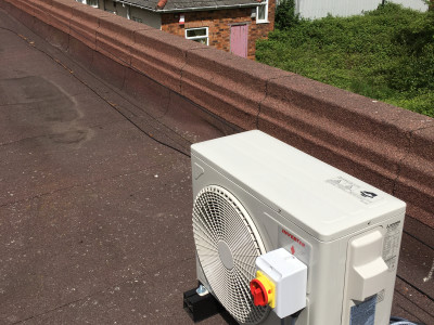 Vets air conditioning roof unit installation willenhall wolverhampton.