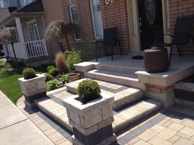 Front entrances are brought to life by using the right mix of products from Unilock