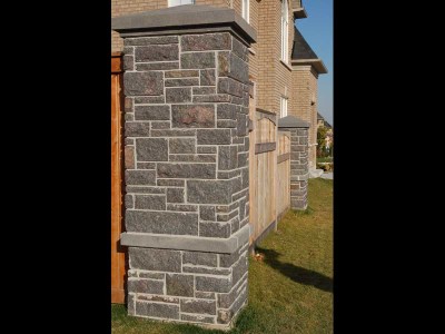 Natural Granite Pillar