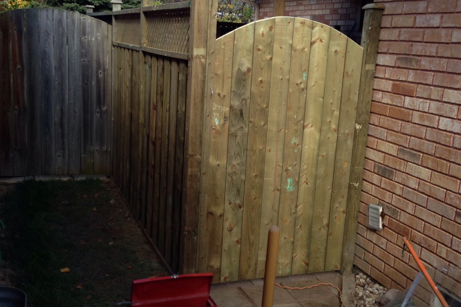 Gates & Fencing